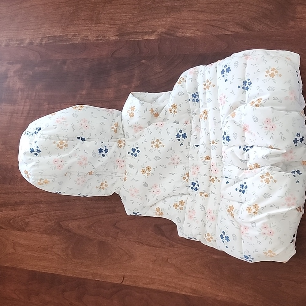 Mothercare Hooded Floral Puffer Baby Vest 1-3 Months - Picture 7 of 7